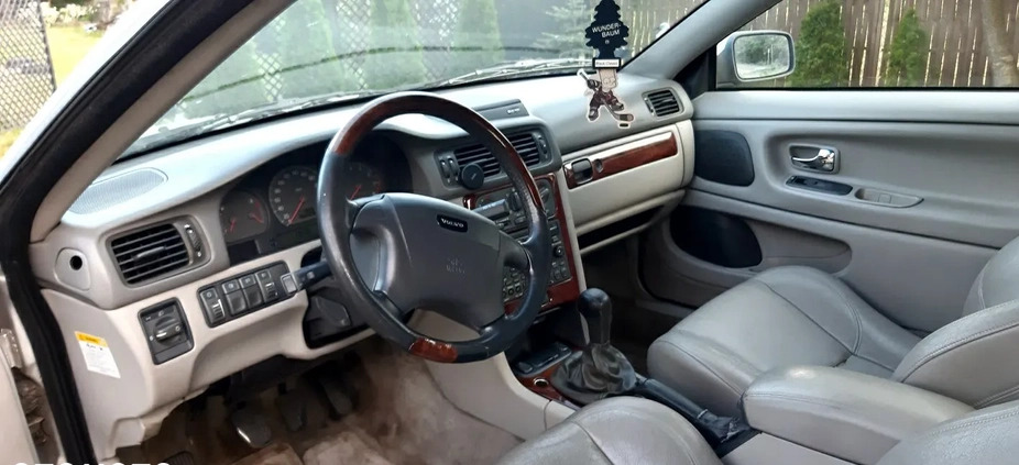 Volvo C70 cena 8500 przebieg: 283217, rok produkcji 2002 z Koło małe 22